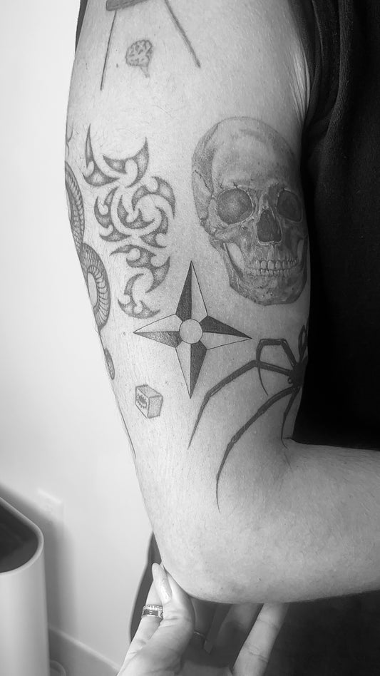 Tattoo: Shuriken B&W